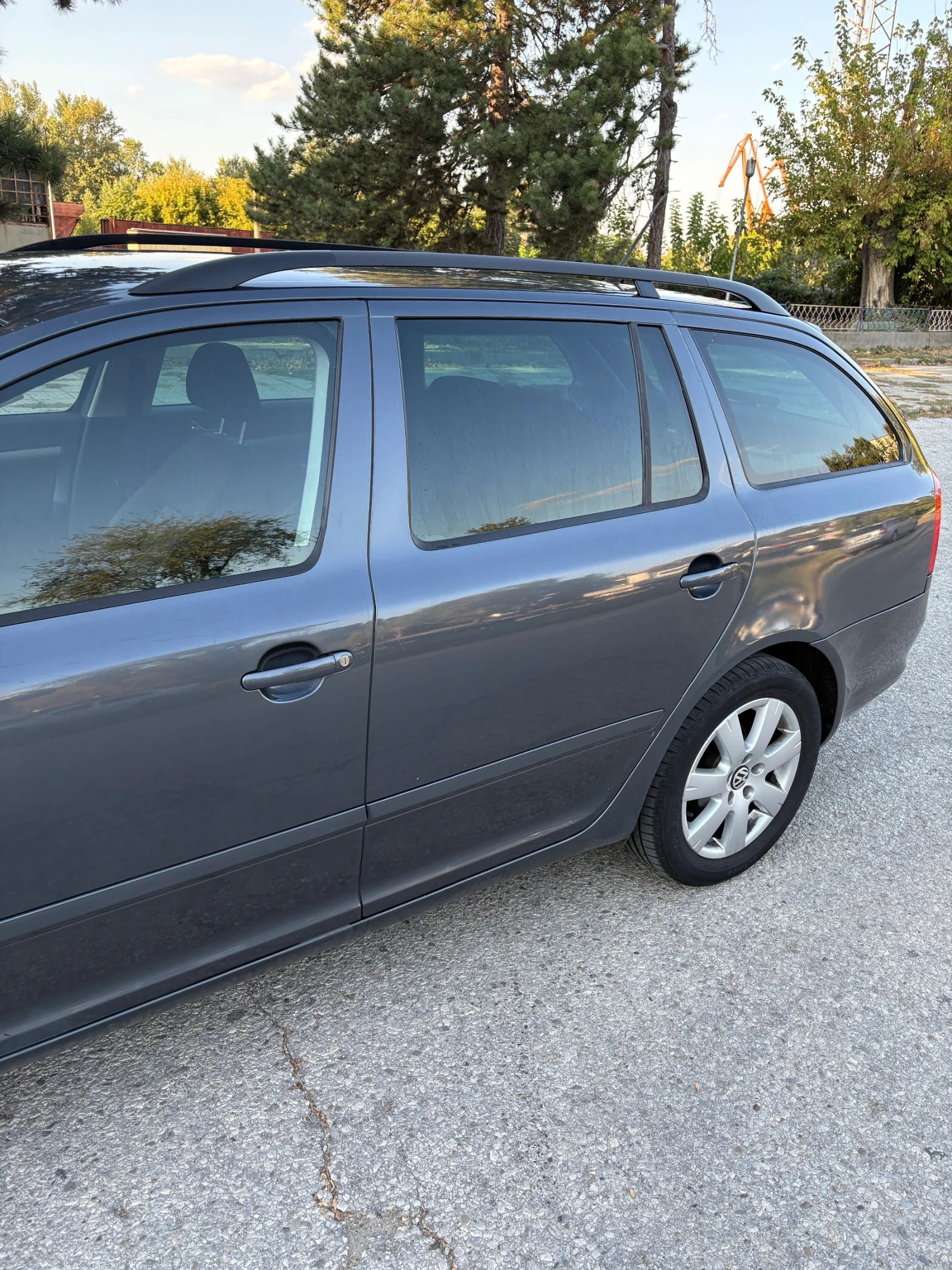 Skoda Octavia 1.6 tdi, снимка 4 - Автомобили и джипове - 56416555