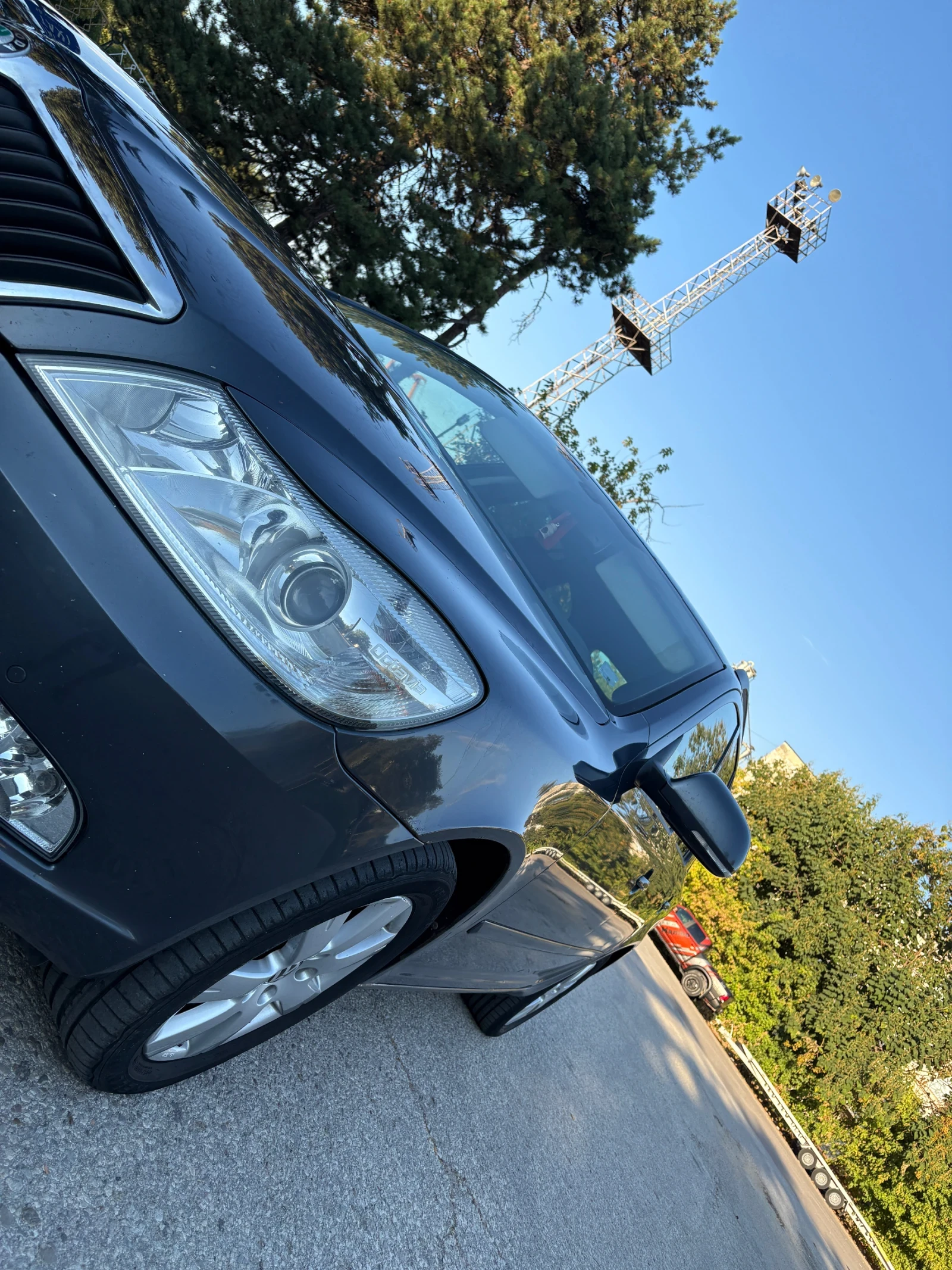 Skoda Octavia 1.6 tdi, снимка 2 - Автомобили и джипове - 56416555