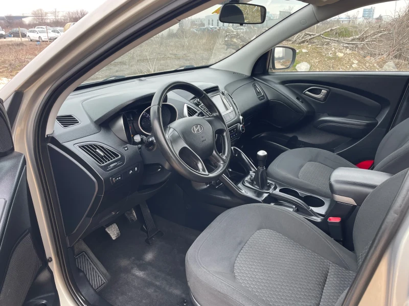 Hyundai IX35 2.0 136k.c, снимка 7 - Автомобили и джипове - 49240840