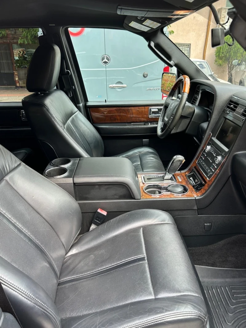 Lincoln Navigator Бартер!, снимка 9 - Автомобили и джипове - 51620698