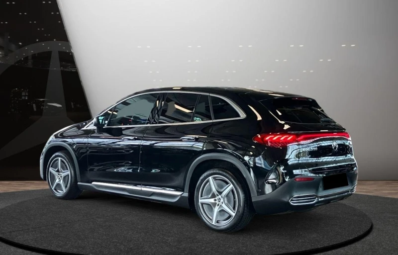 Mercedes-Benz EQE 500 4-MATIC SUV HYPERSCREEN PANO 360 BURMESTER, снимка 3 - Автомобили и джипове - 52395271