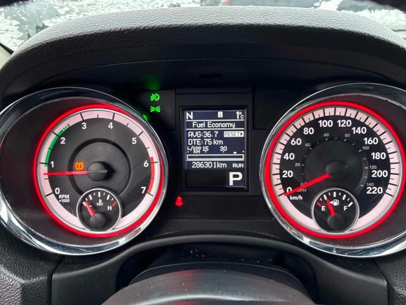 Dodge Durango * 4WD 4dr R/T * CARFAX * БЕЗ ПЪРВОНАЧАЛНА ВНОСКА, снимка 8 - Автомобили и джипове - 52745054