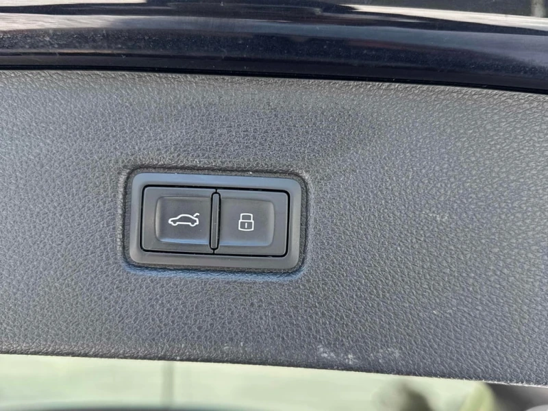 Audi Q7 * 3.0T Technik * CARFAX * ЦЕНА ДО БГ, снимка 16 - Автомобили и джипове - 53001335