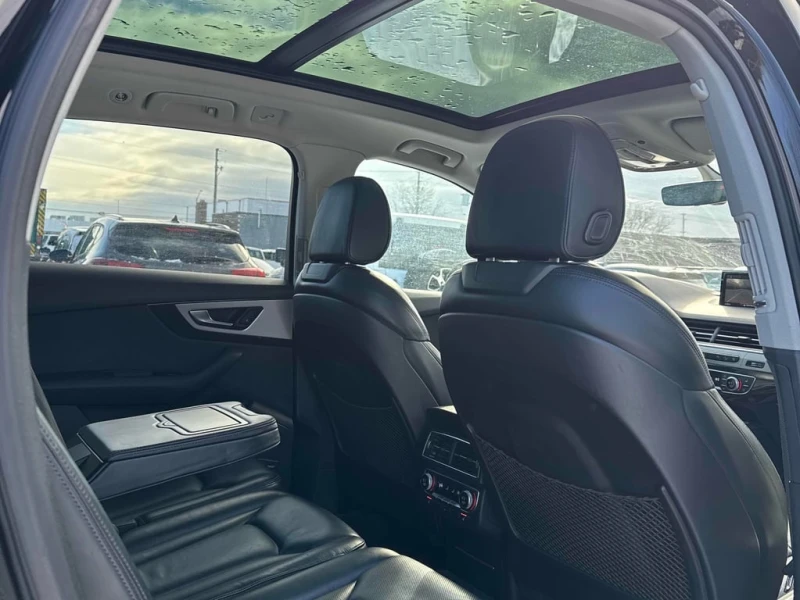 Audi Q7 * 3.0T Technik * CARFAX * ЦЕНА ДО БГ, снимка 13 - Автомобили и джипове - 53001335
