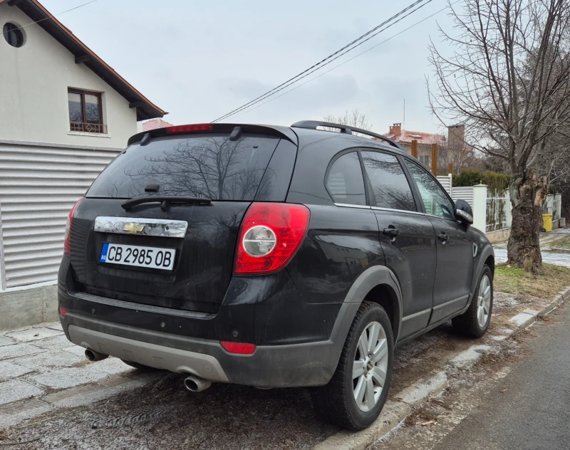 Chevrolet Captiva 2.0 VCDI 4X4 Регистриран, снимка 4 - Автомобили и джипове - 53157937