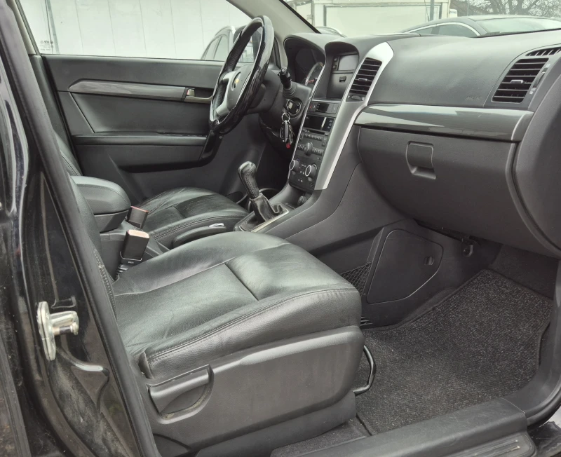 Chevrolet Captiva 2.0D 4X4 кожа Италия, снимка 10 - Автомобили и джипове - 53003569