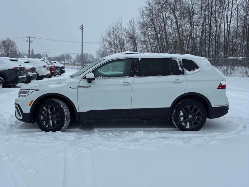 VW Tiguan Comfortline * КЛИП НА МОТОРА * ОТ ПРЕДСТАВИТЕЛСТВО, снимка 3 - Автомобили и джипове - 53427598