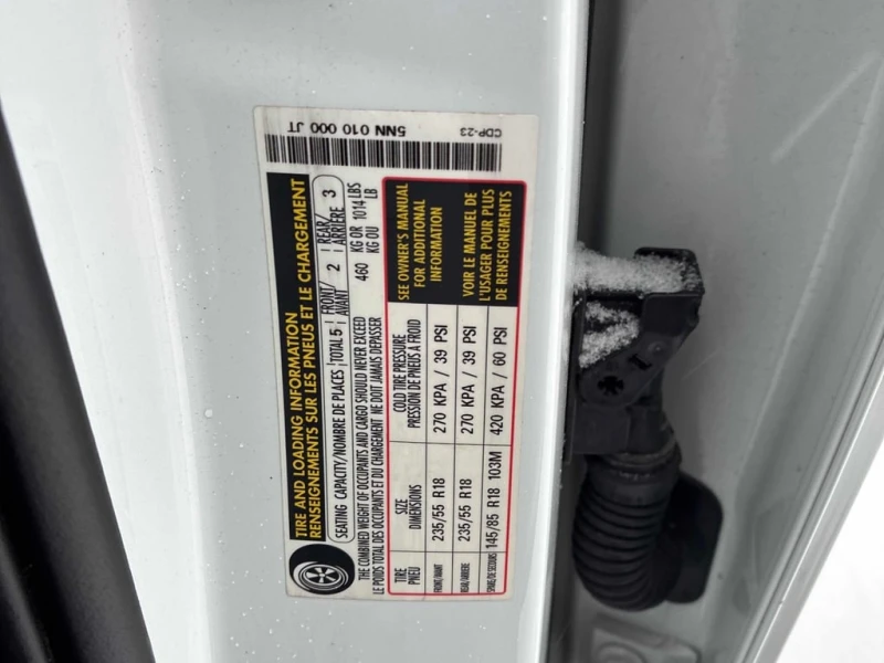 VW Tiguan Comfortline * КЛИП НА МОТОРА * ОТ ПРЕДСТАВИТЕЛСТВО, снимка 16 - Автомобили и джипове - 53427598