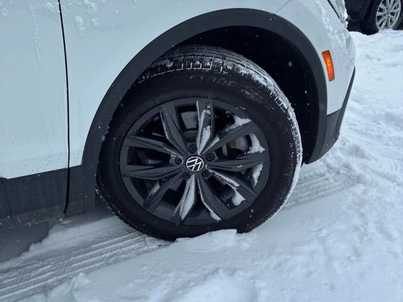 VW Tiguan Comfortline * КЛИП НА МОТОРА * ОТ ПРЕДСТАВИТЕЛСТВО, снимка 6 - Автомобили и джипове - 53427598