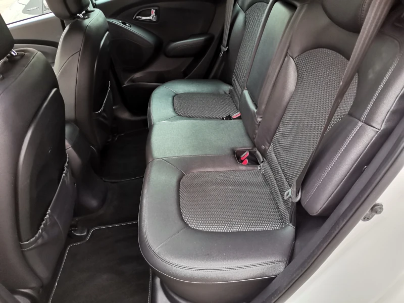 Hyundai IX35 1, 7cdti фейс, снимка 12 - Автомобили и джипове - 53484123