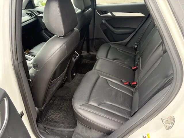 Audi Q3 quattro Premium Plus, снимка 14 - Автомобили и джипове - 54519660