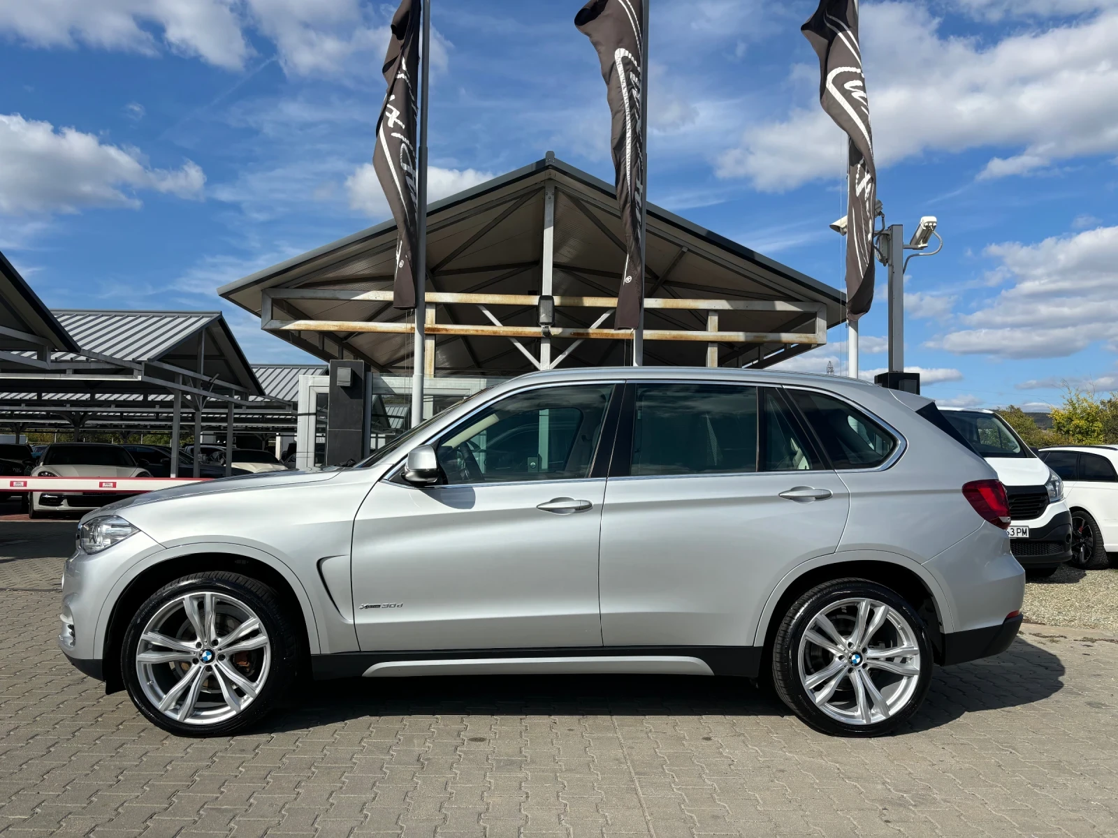 BMW X5 3.0d#XDRIVE#3xDVD#DIGITAL#360* CAMERA#H&K#167000KM - изображение 6