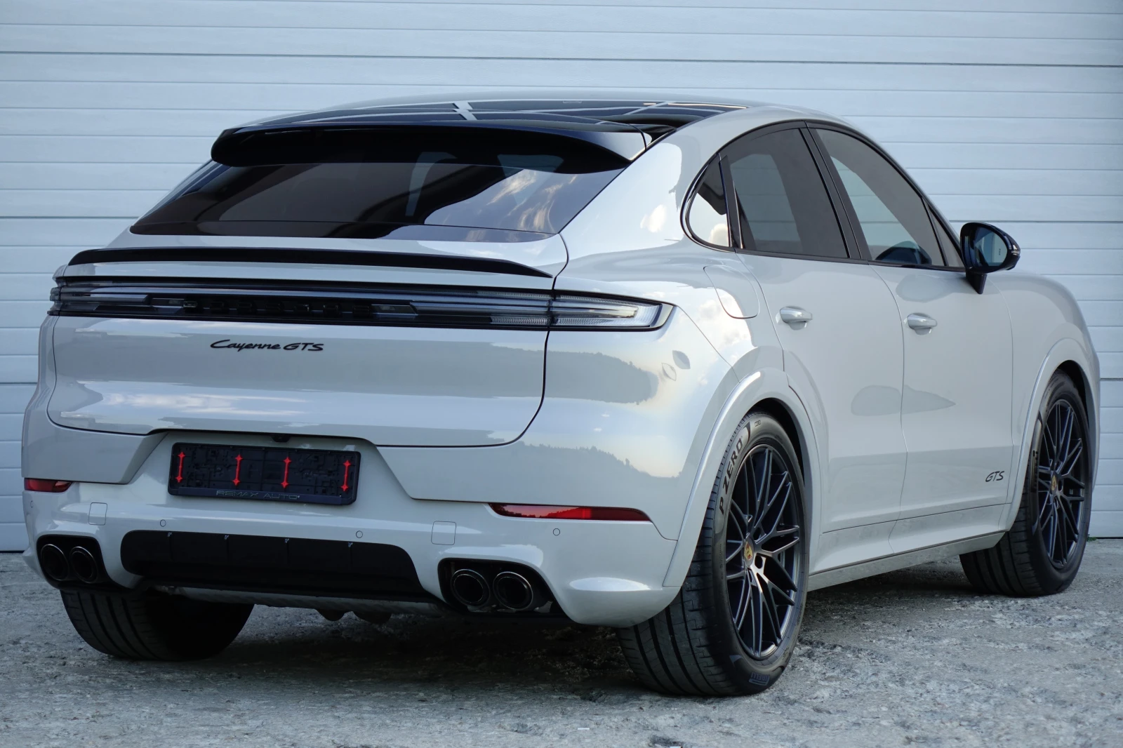 Porsche Cayenne GTS* HD MATRIX LIGTS* BURMESTER* PANO*  - изображение 9