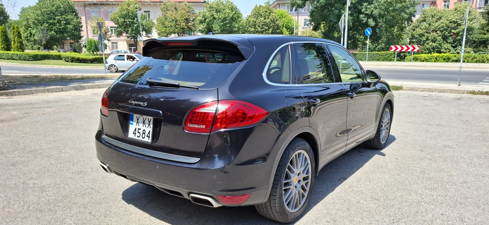 Porsche Cayenne  - изображение 5