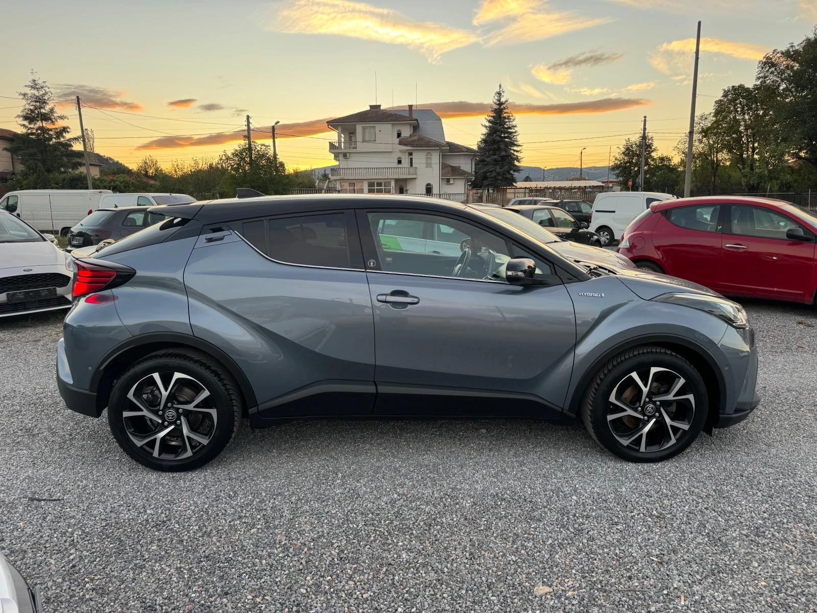 Toyota C-HR 2.0 Hybrid Facelift!!LED!! NAVI!Camera 360* FULL!! - изображение 8