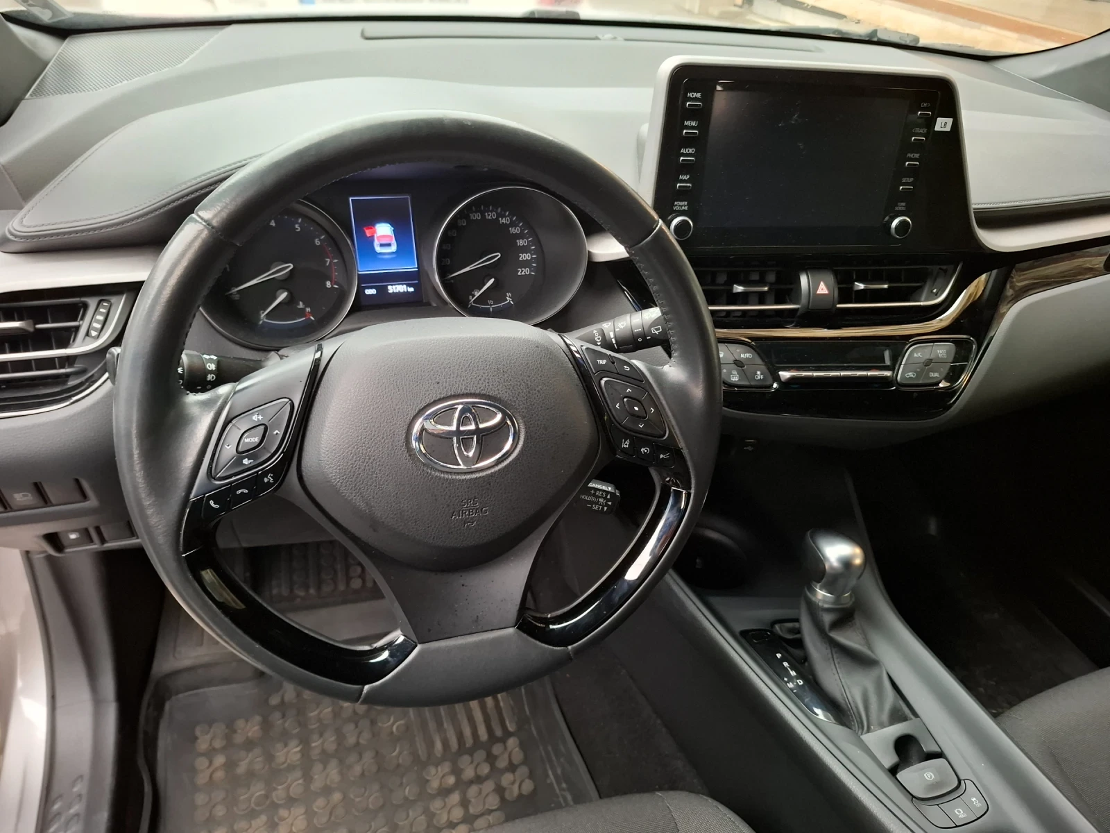 Toyota C-HR Center benzin - изображение 9