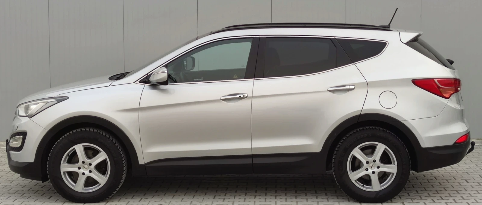 Hyundai Santa fe 2.0CRDI* 150к.с* 4WD* NAVI* KEYLESS GO* LED*  - изображение 6