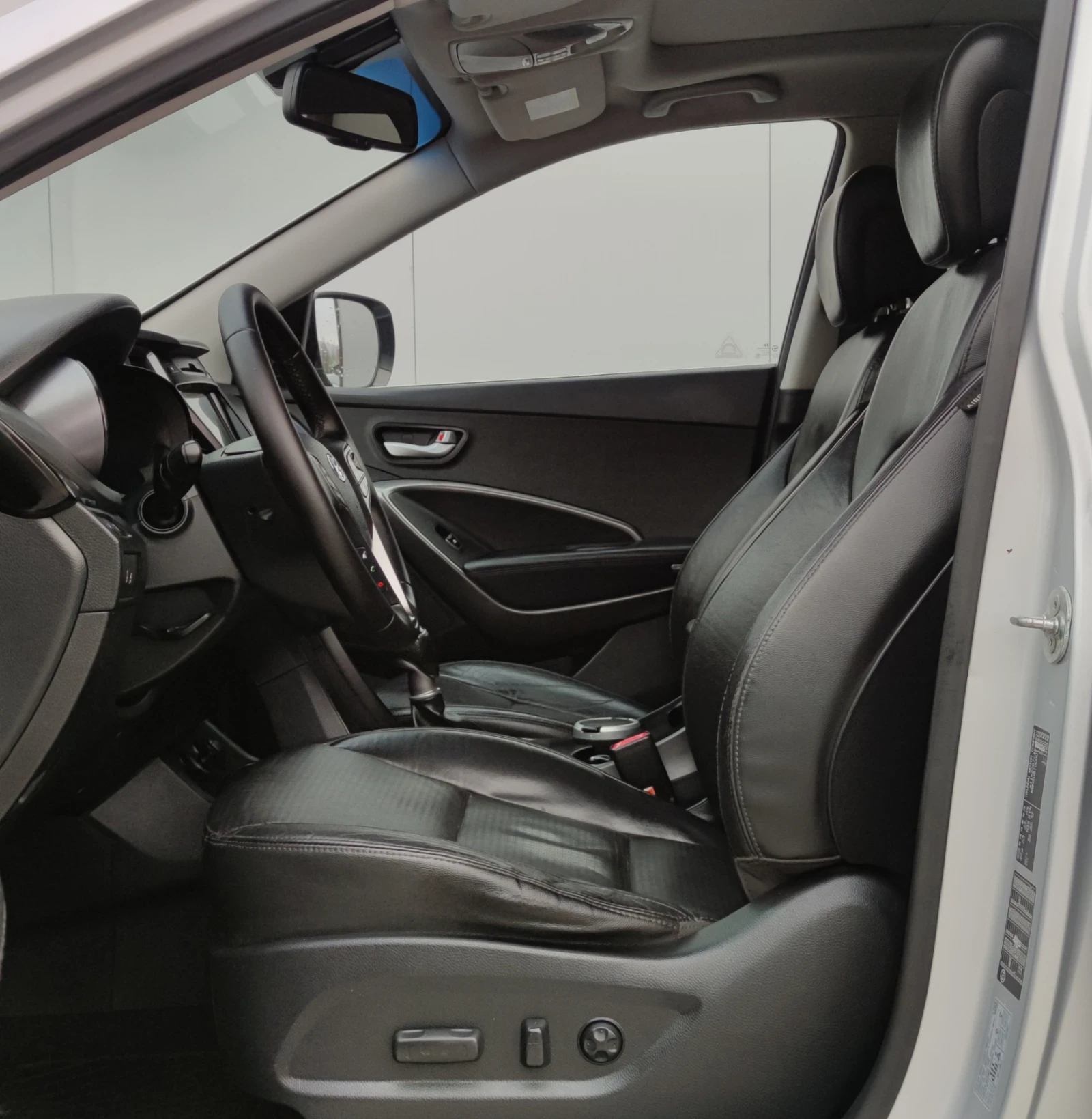 Hyundai Santa fe 2.0CRDI* 150к.с* 4WD* NAVI* KEYLESS GO* LED*  - изображение 9