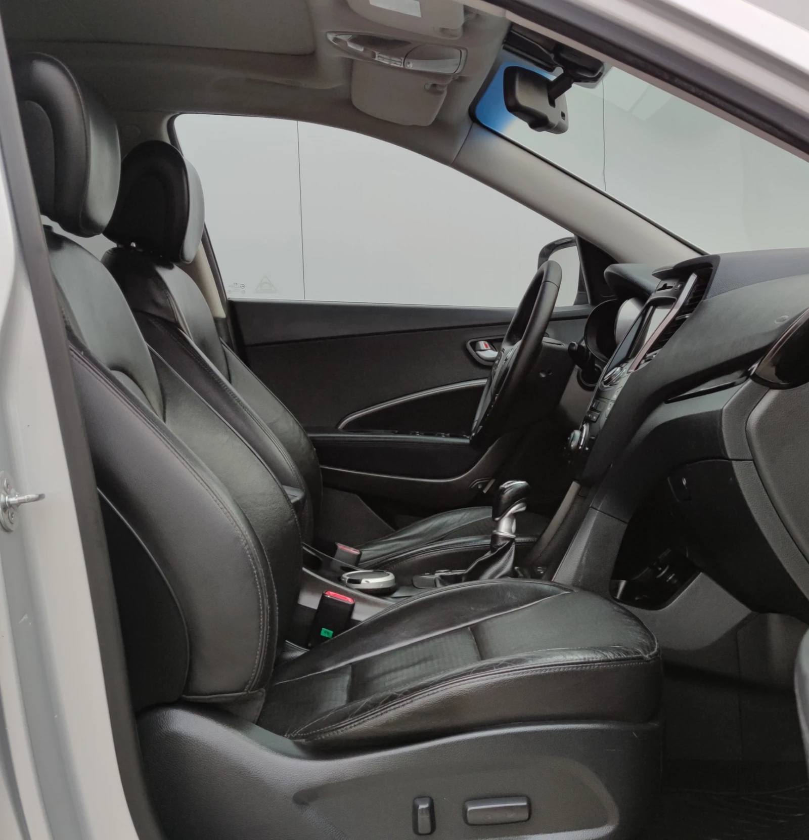 Hyundai Santa fe 2.0CRDI* 150�.�* 4WD* NAVI* KEYLESS GO* LED*  | Mobile.bg � ����������� 13