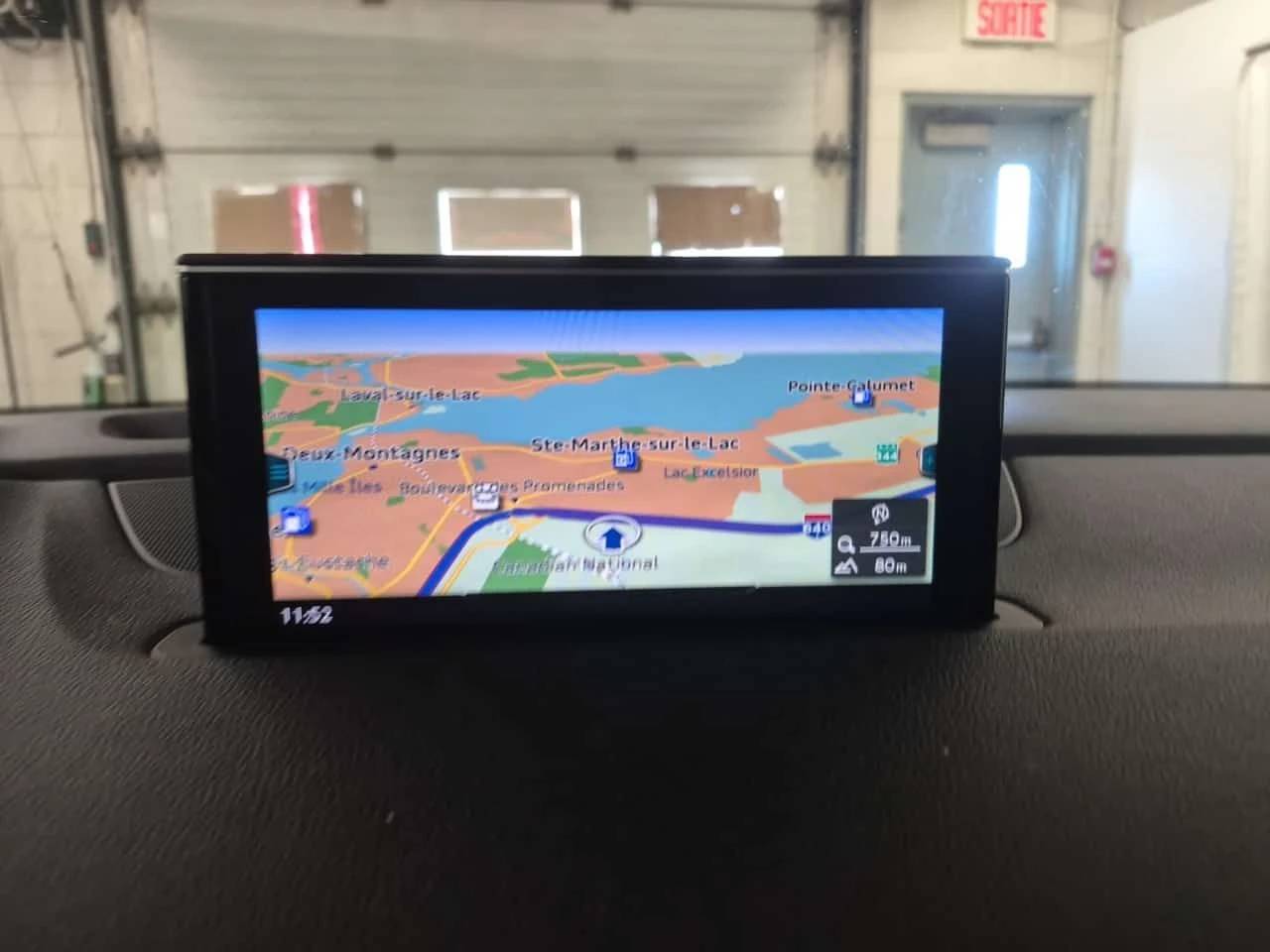 Audi Q7 * 3.0T KOMFORT * CARFAX * ЦЕНА ДО БГ, снимка 11 - Автомобили и джипове - 54042649