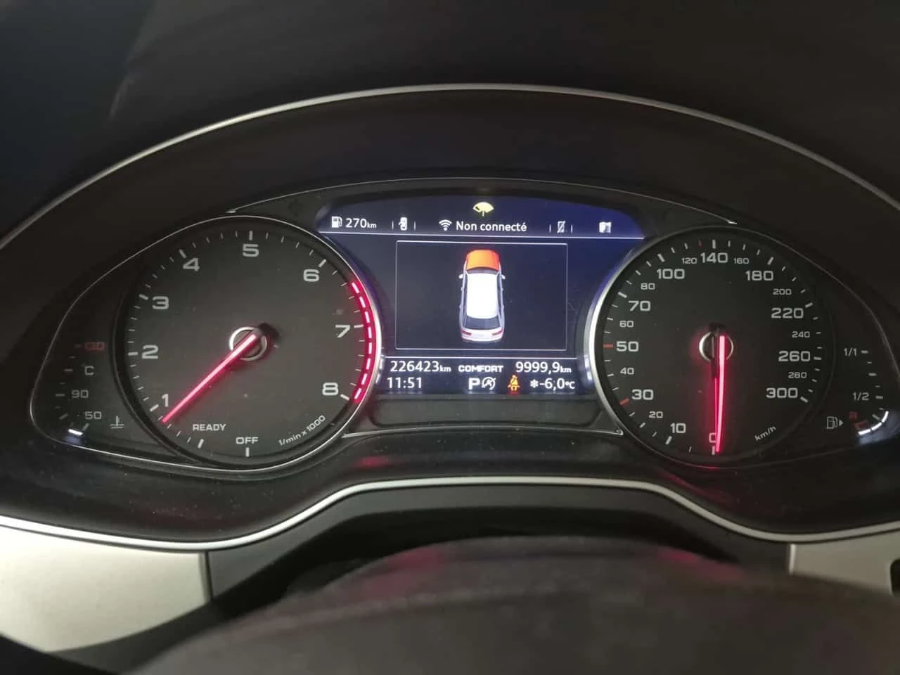 Audi Q7 * 3.0T KOMFORT * CARFAX * ЦЕНА ДО БГ, снимка 10 - Автомобили и джипове - 54042649