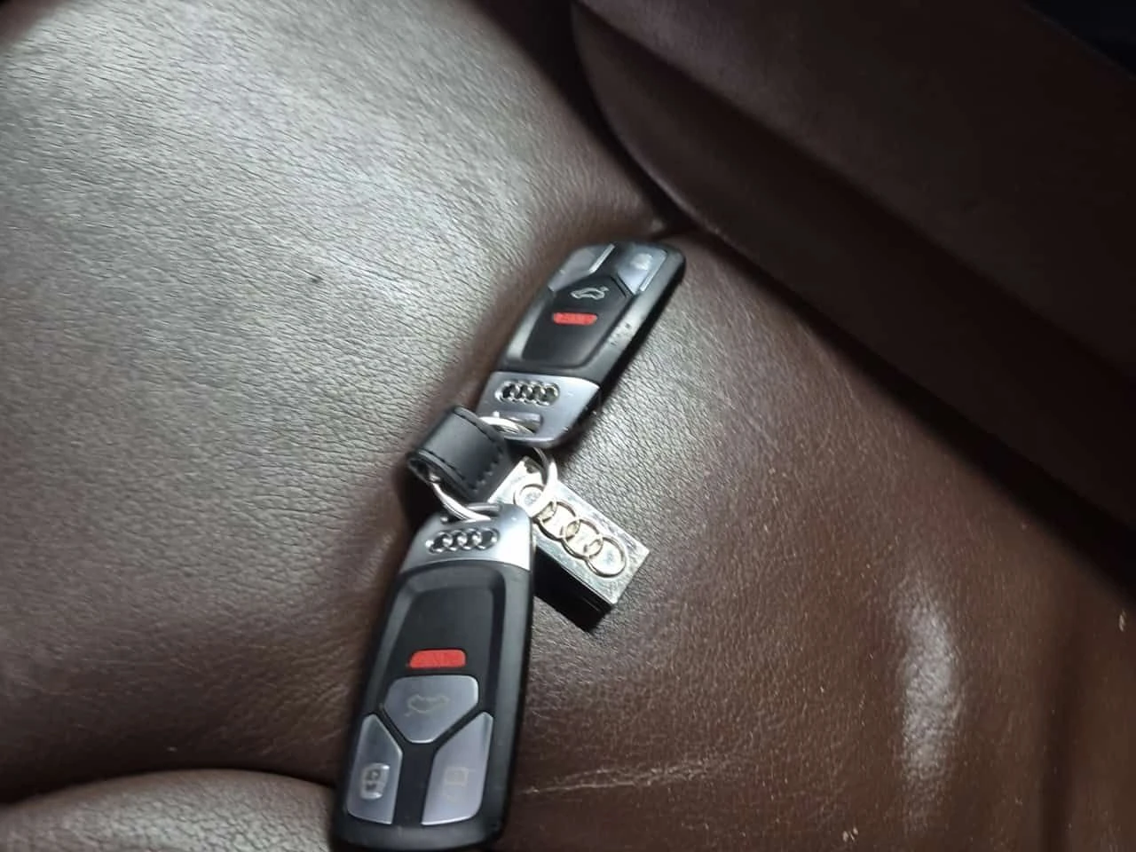 Audi Q7 * 3.0T KOMFORT * CARFAX * ЦЕНА ДО БГ, снимка 12 - Автомобили и джипове - 54042649