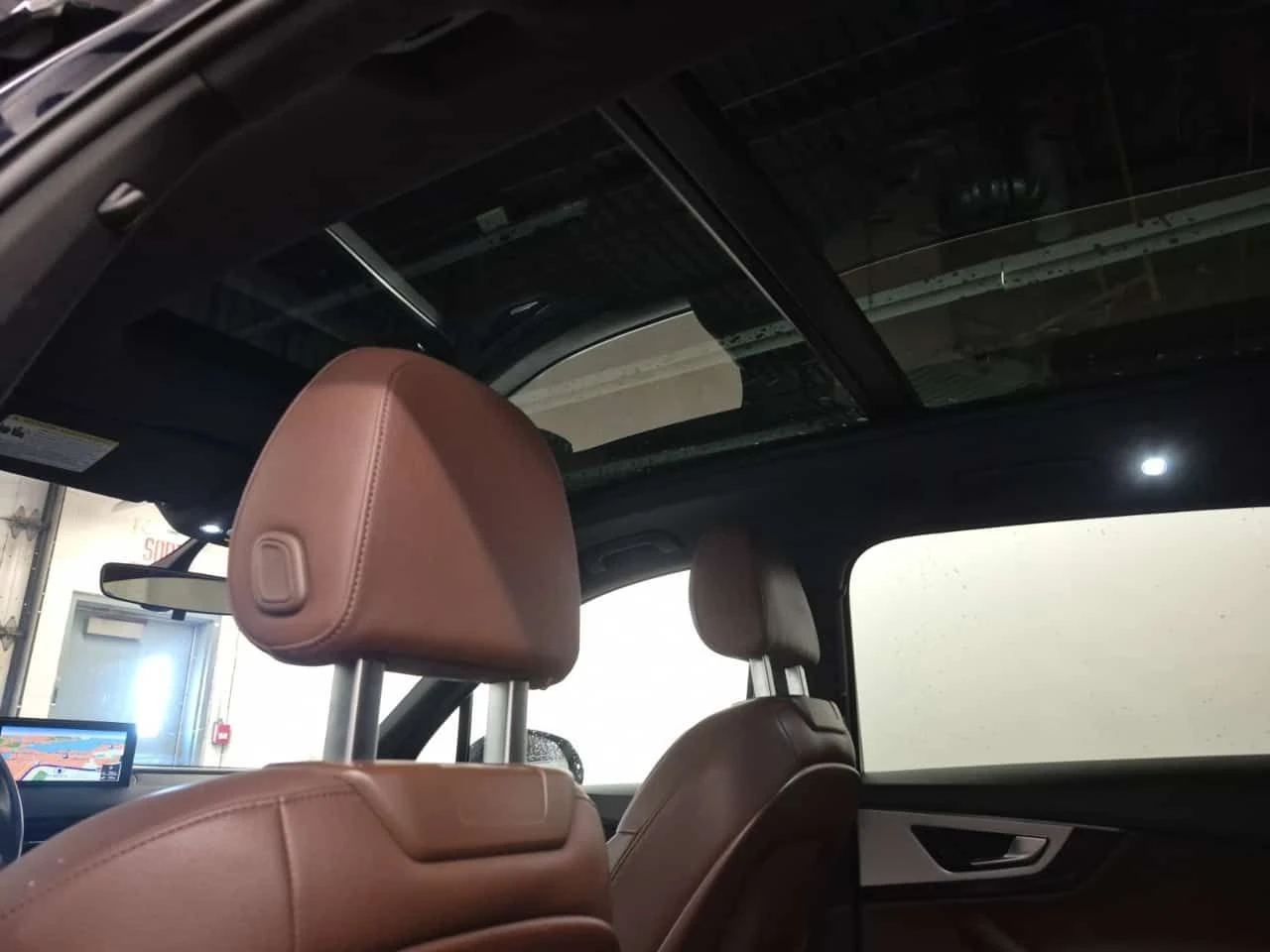 Audi Q7 * 3.0T KOMFORT * CARFAX * ЦЕНА ДО БГ, снимка 14 - Автомобили и джипове - 54042649