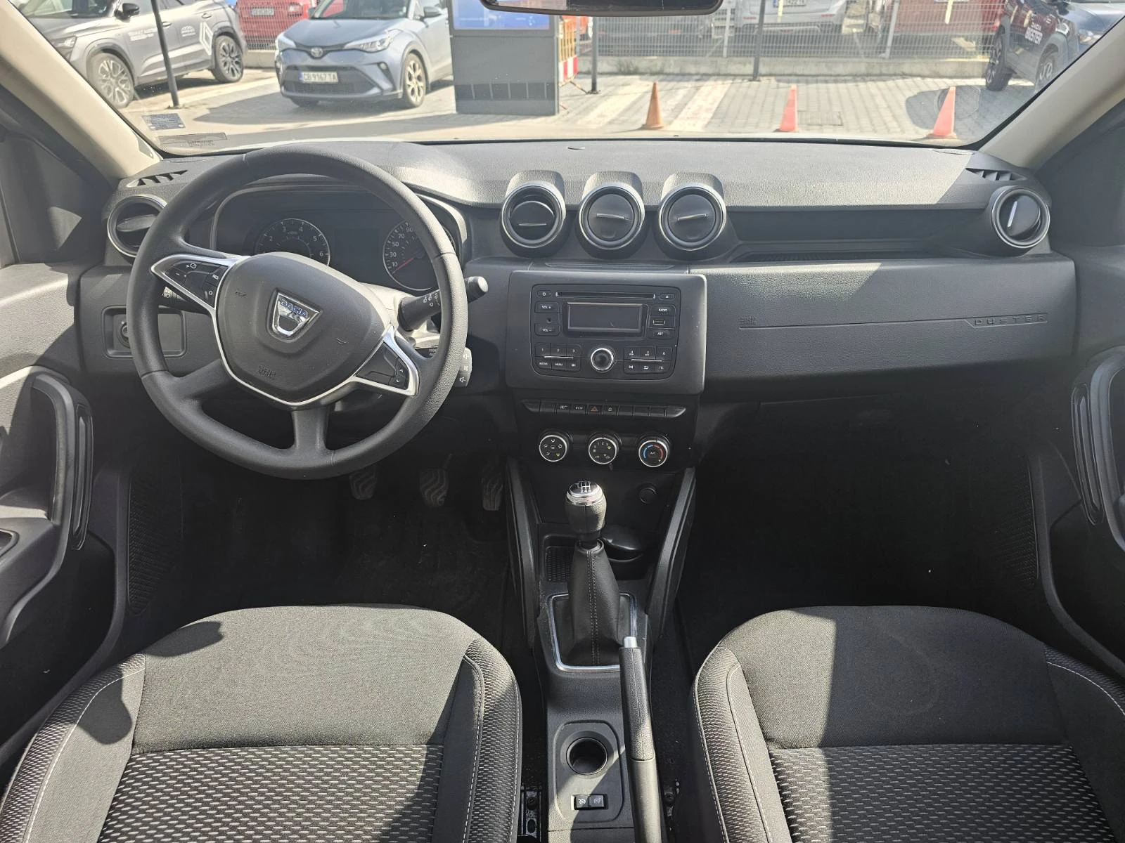 Dacia Duster dCi 110 к.с. Дизел Stop & Start 4x2 N1, снимка 7 - Автомобили и джипове - 54226971