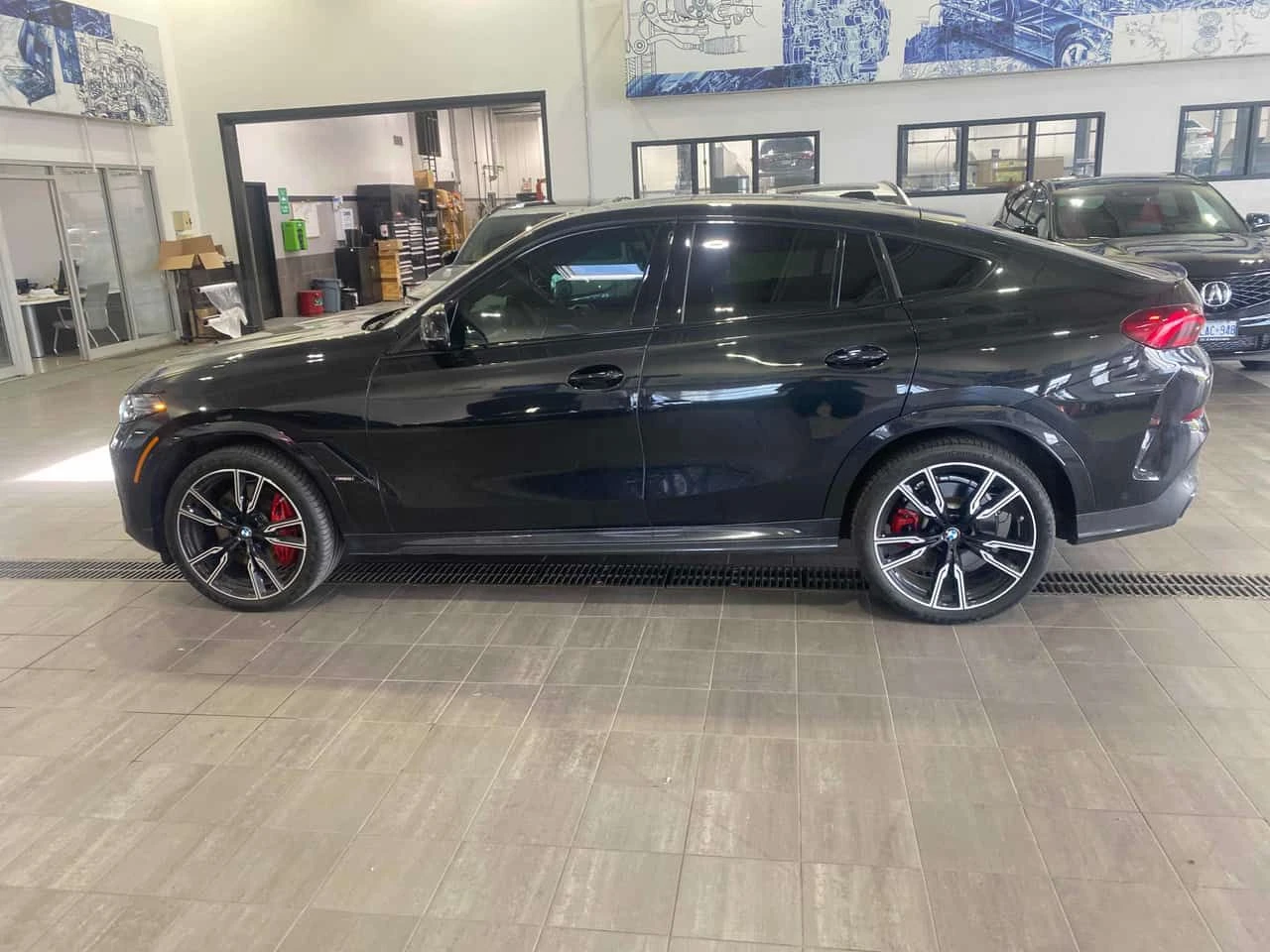 BMW X6 * M60i xDrive * CARFAX * HEAD UP * HARMAN * 360 | Mobile.bg � ����������� 2