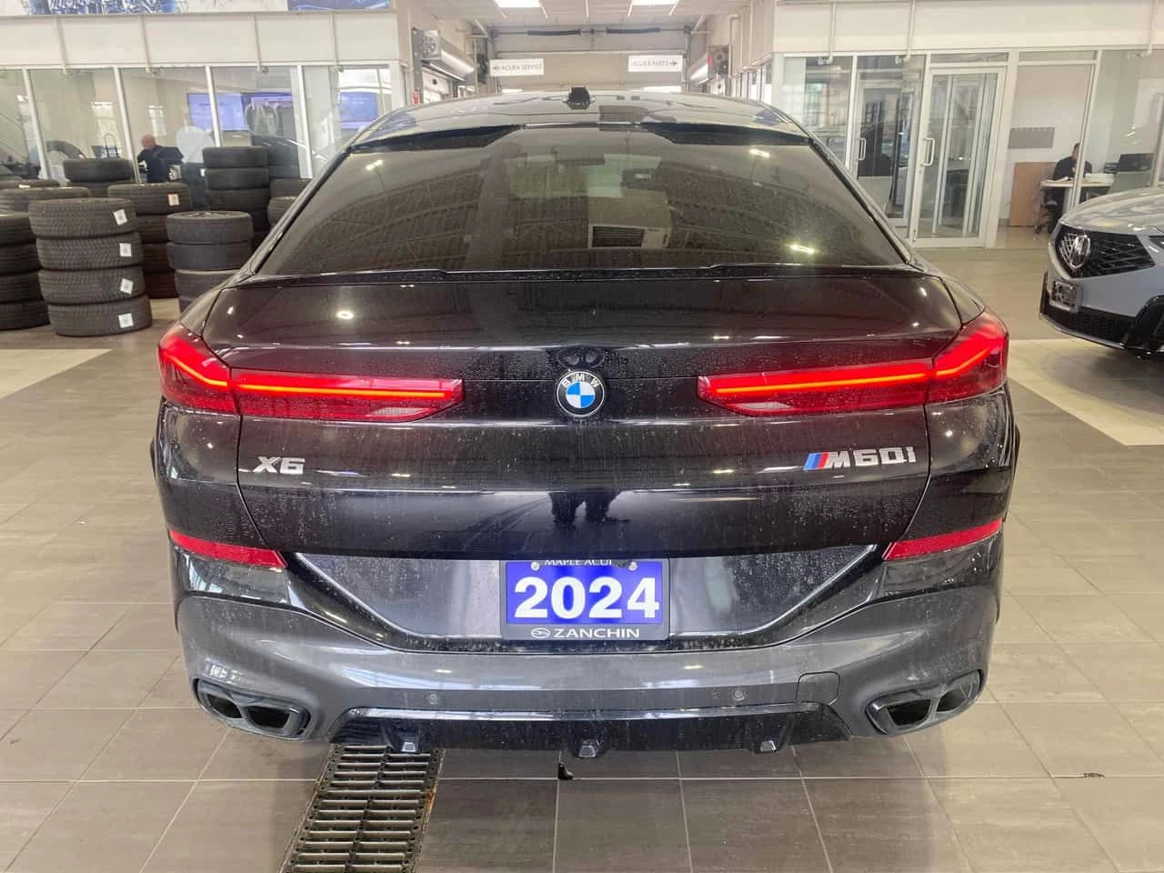 BMW X6 * M60i xDrive * CARFAX * HEAD UP * HARMAN * 360 | Mobile.bg � ����������� 4