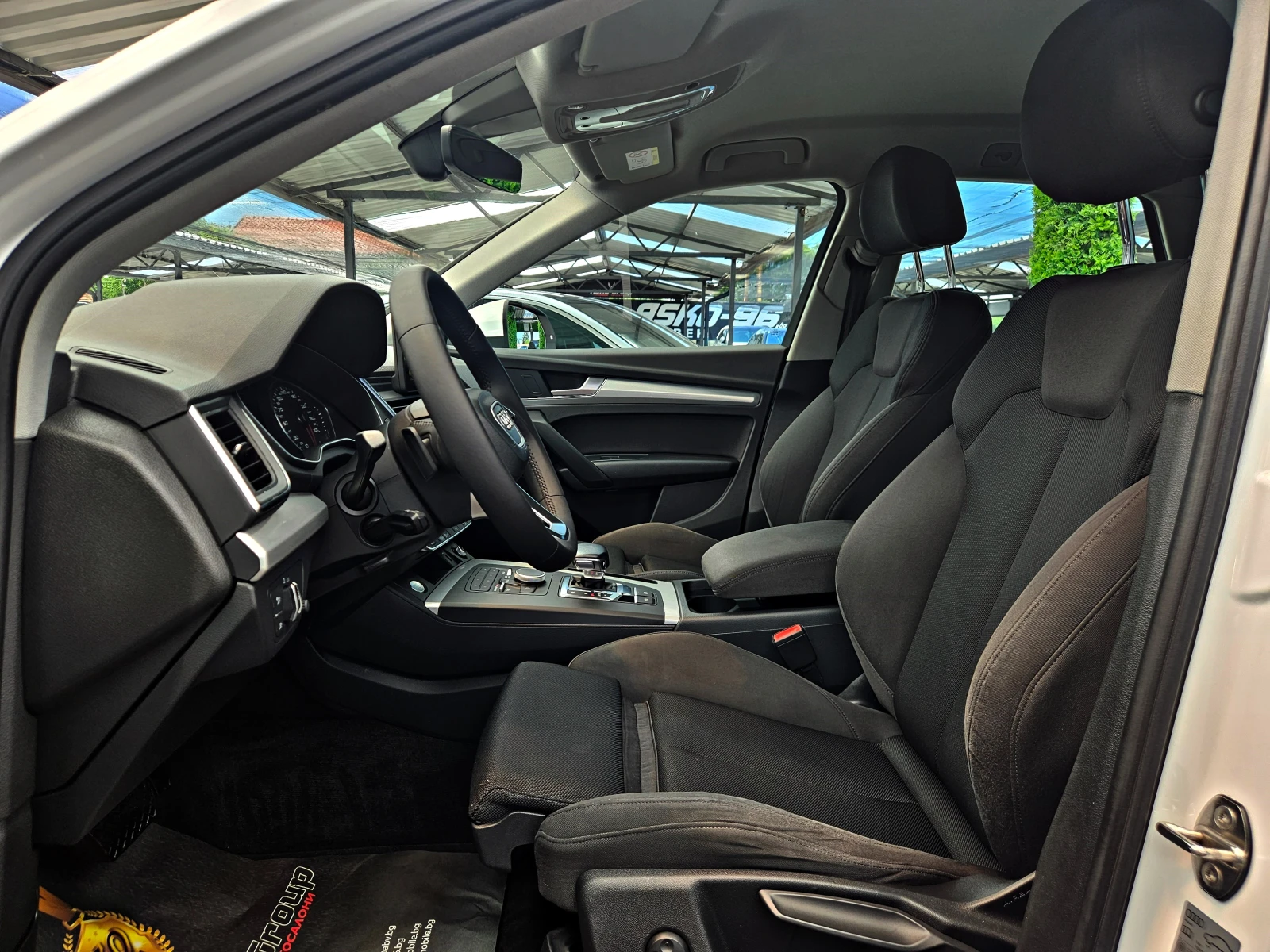 Audi Q5 2.0TDI/GERMANY/DRIVE SELECT/AMBIENT/CAR PLAY/LIZI, снимка 15 - Автомобили и джипове - 54791903