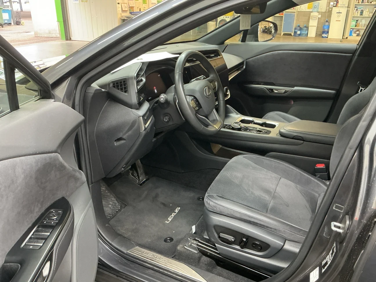 Lexus RZ 450e SUV 450e Privilege Line AWD | Mobile.bg � ����������� 7