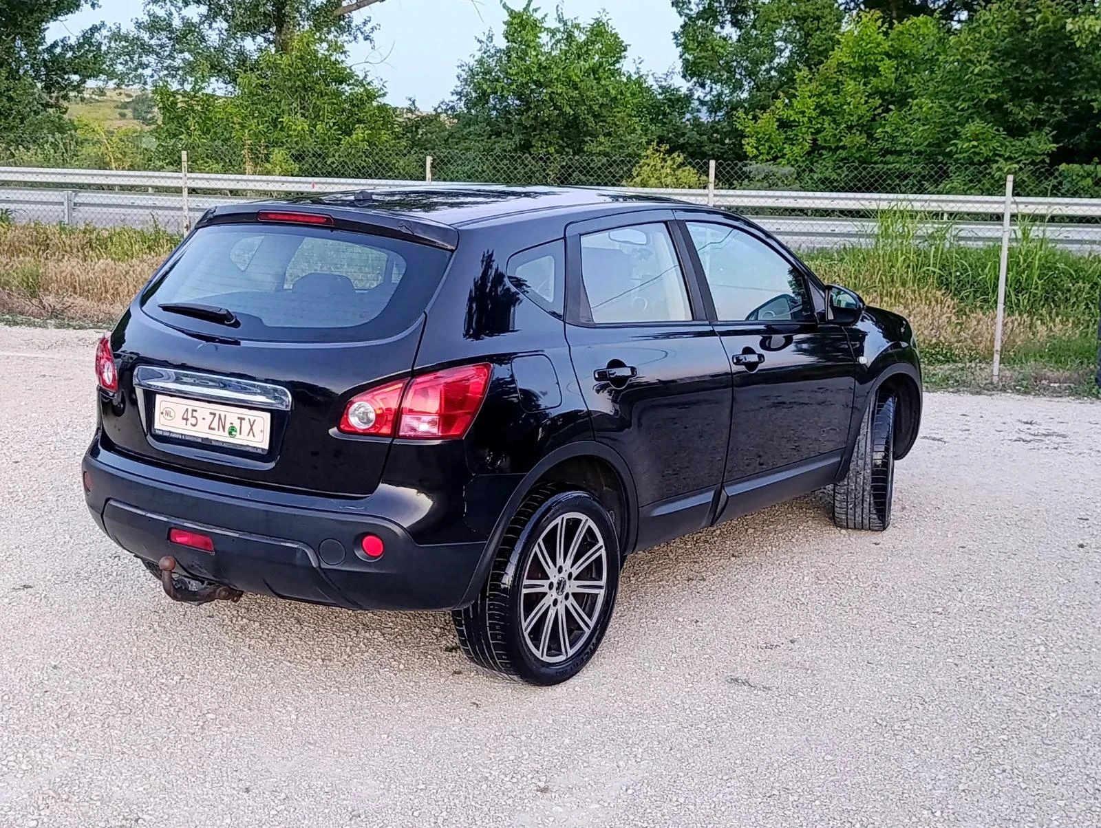 Nissan Qashqai 2, 0 DIZEL PANO, снимка 3 - Автомобили и джипове - 55102923