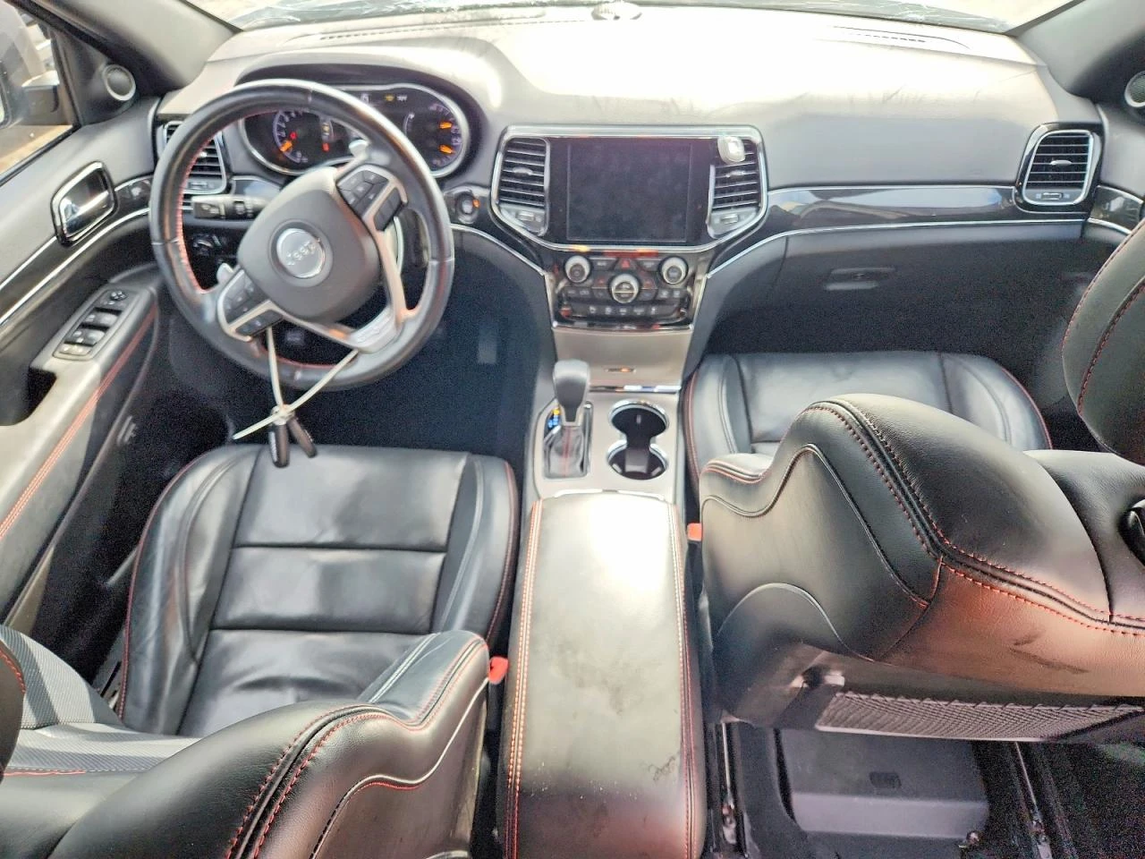 Jeep Grand cherokee 3.6l Trailhawk, снимка 8 - Автомобили и джипове - 55106544