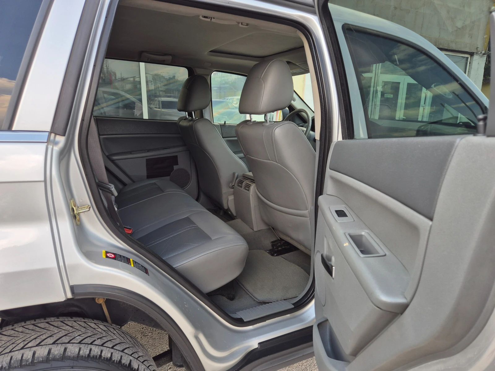 Jeep Grand cherokee 3.0TDI ПАНОРАМА ITALY, снимка 10 - Автомобили и джипове - 55341342