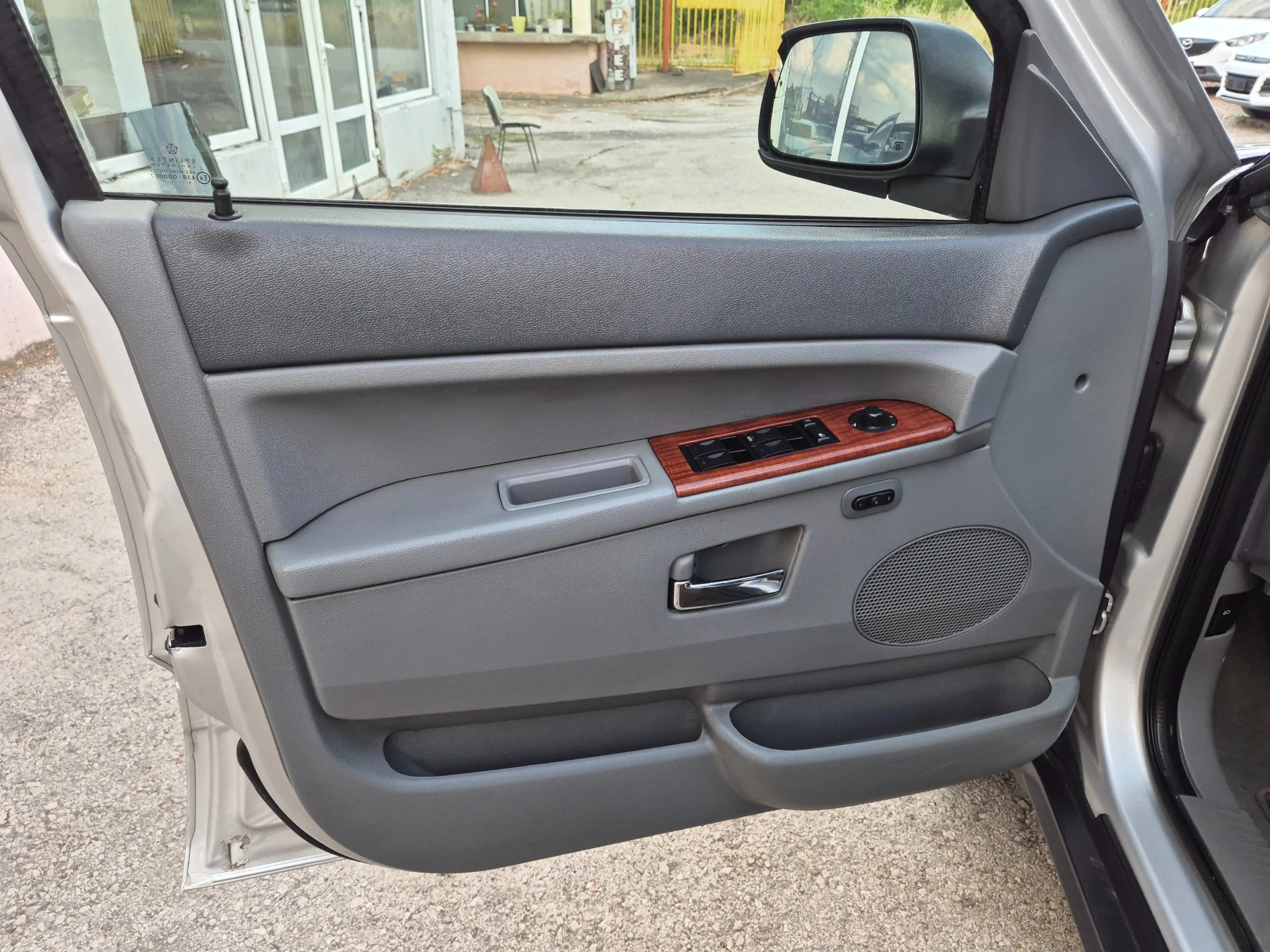 Jeep Grand cherokee 3.0TDI ПАНОРАМА ITALY, снимка 11 - Автомобили и джипове - 55341342