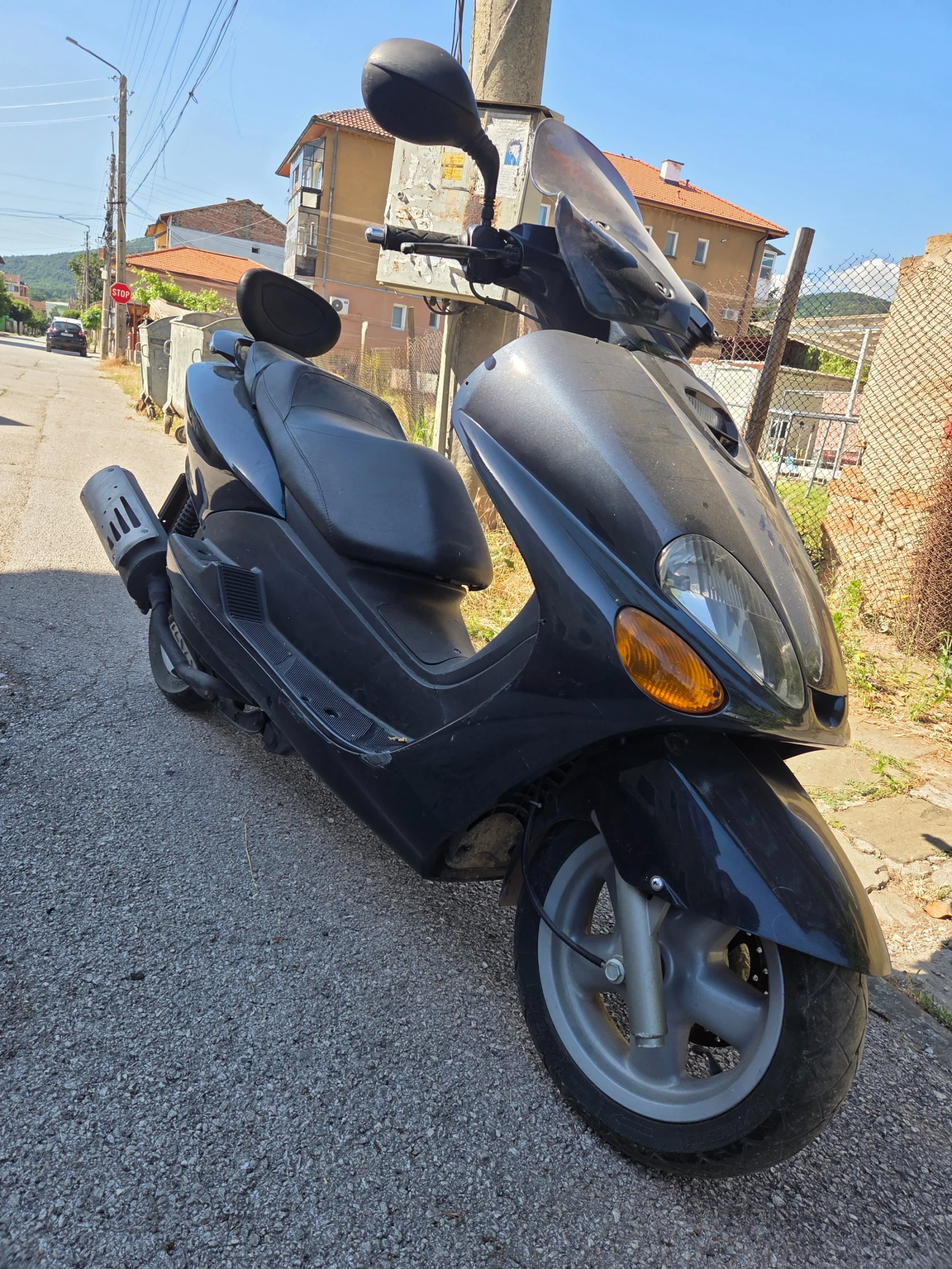 Yamaha Majesty