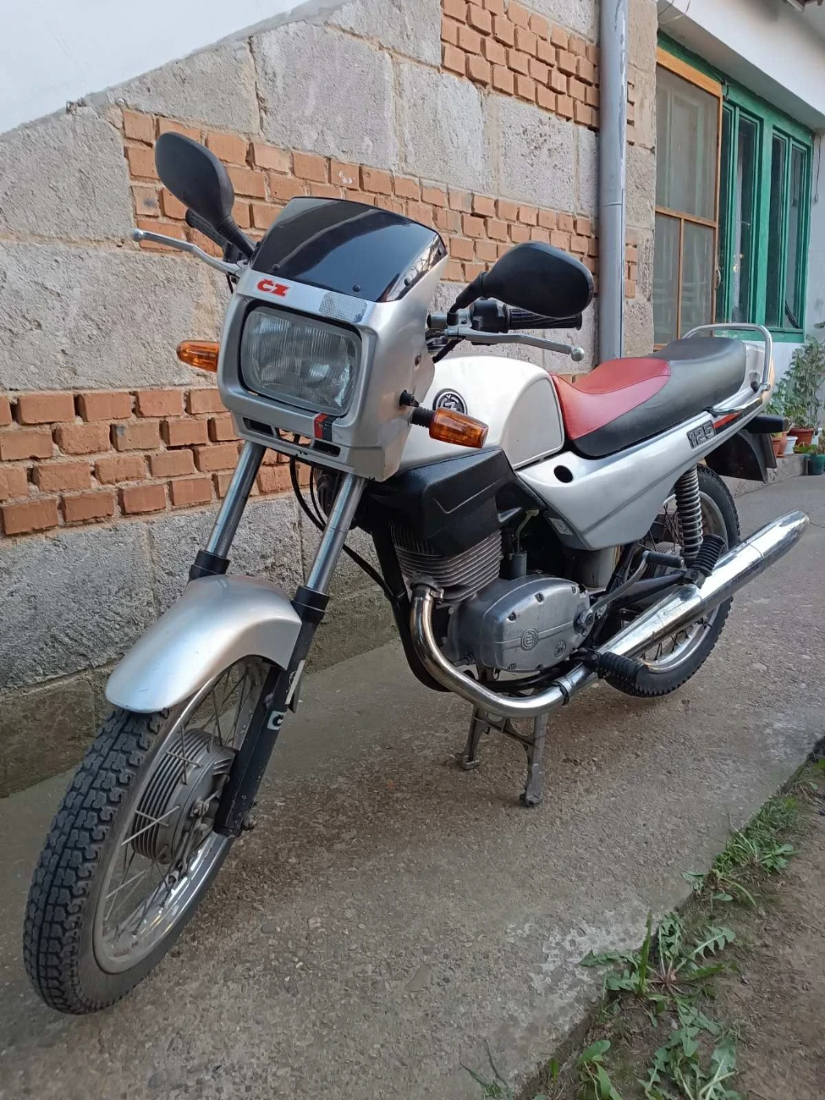 Cz 125