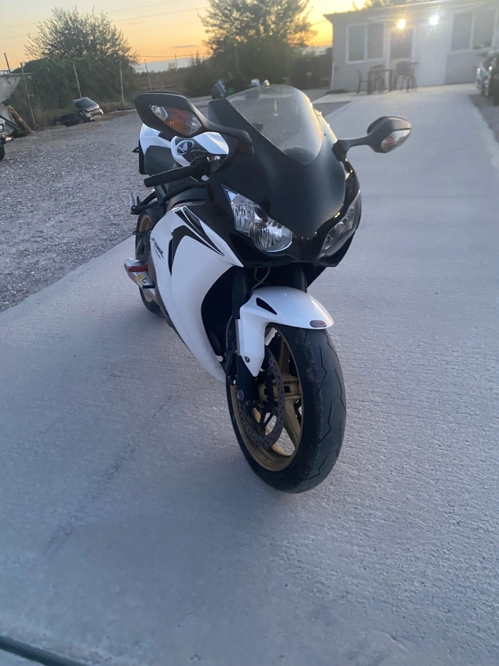 Honda Cbr 1000RR, снимка 2 - Мотоциклети и мототехника - 56025657