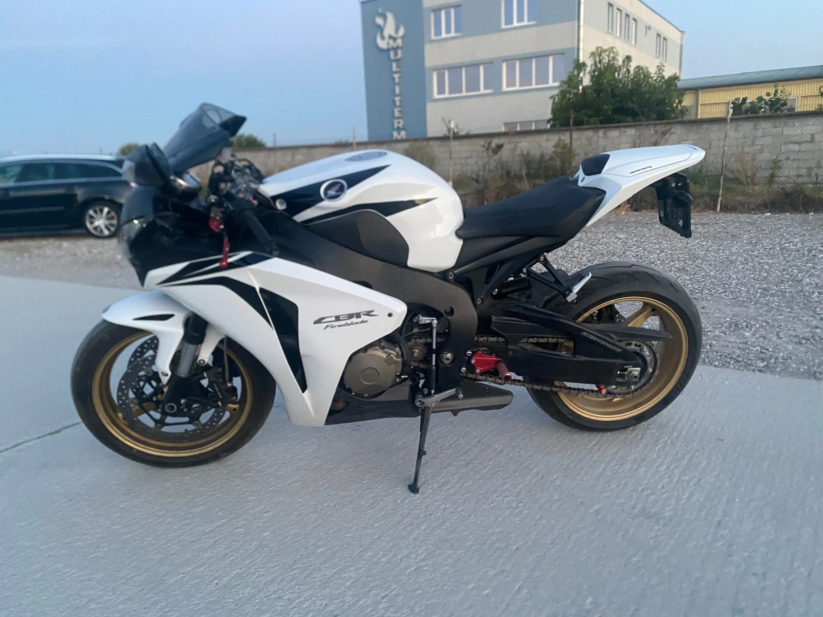 Honda Cbr 1000RR, снимка 5 - Мотоциклети и мототехника - 56025657