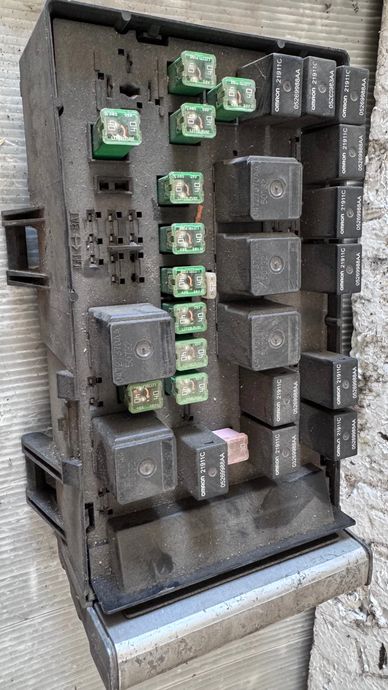   (  BSI / BSM )  Chrysler Voyager - 04727480AC | Mobile.bg   1