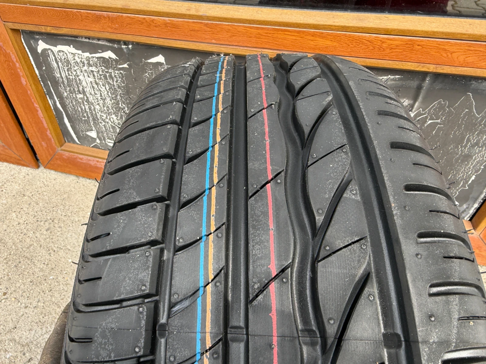 Гуми с джанти Bridgestone 205/55R16, снимка 13 - Гуми и джанти - 53892689