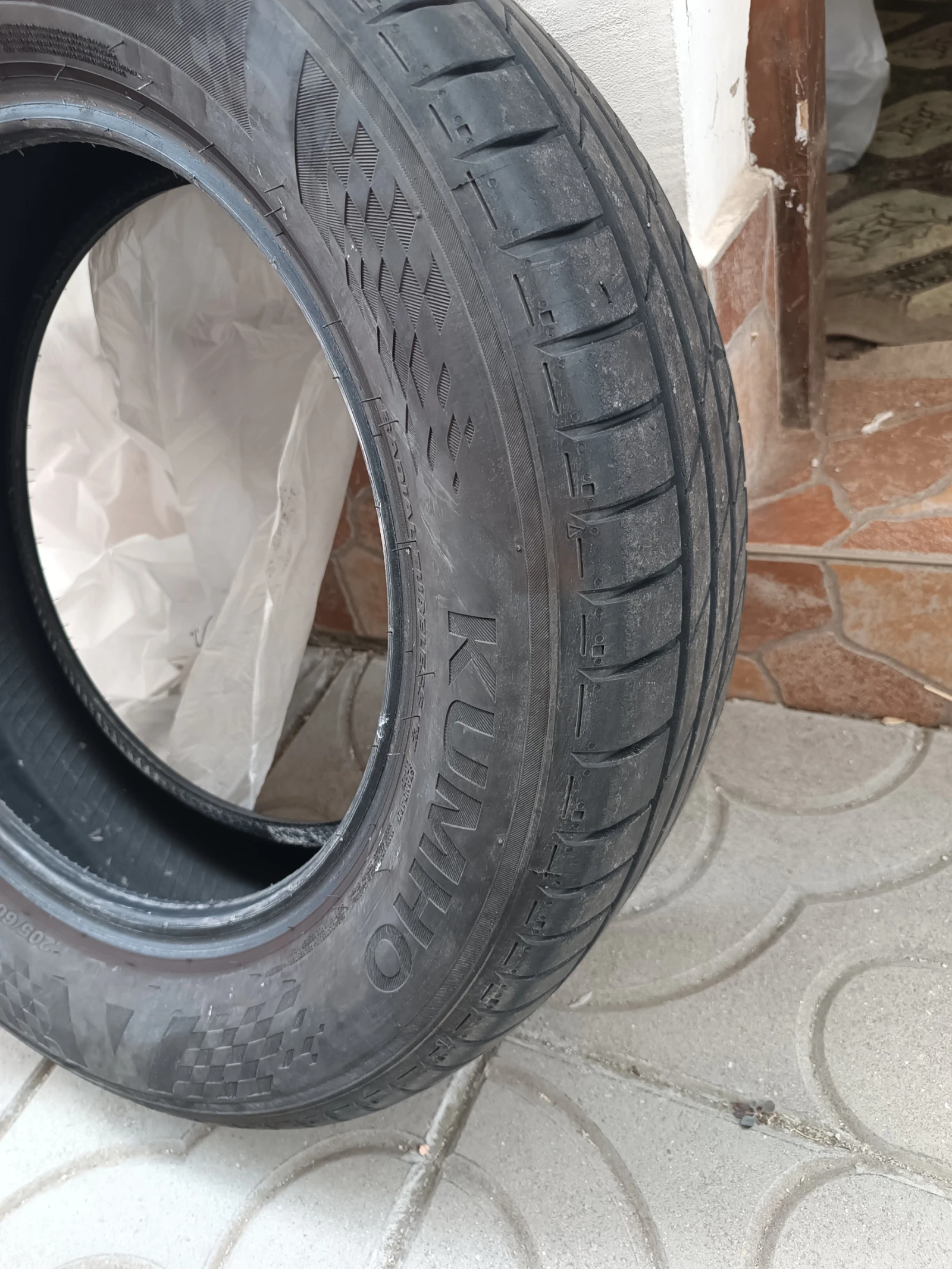 Гуми Летни 205/60R16, снимка 3 - Гуми и джанти - 55800448