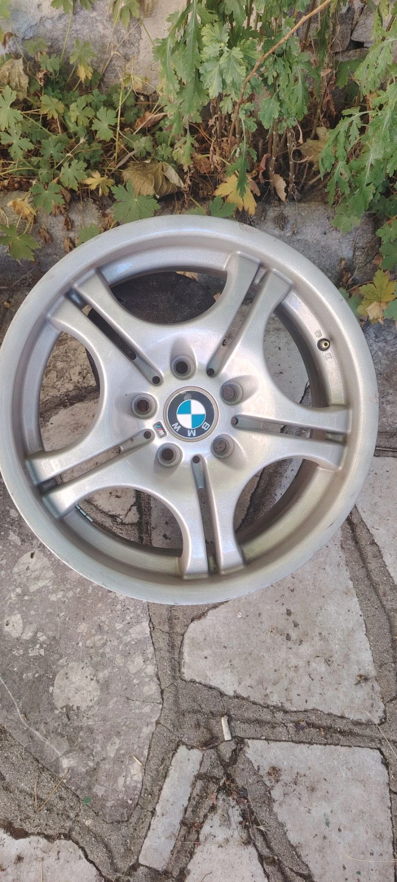 ������ �� BMW | Mobile.bg � ����������� 6