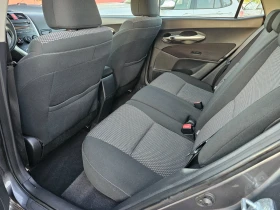 Toyota Auris 1.4D-4D, 90к.с., Facelift , снимка 10