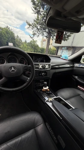 Mercedes-Benz E 220, снимка 6