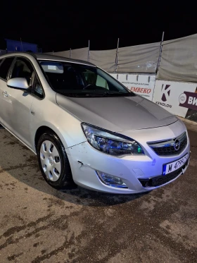 Opel Astra 1.7 Cdti, снимка 3