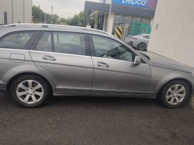 Mercedes-Benz C 220, снимка 11