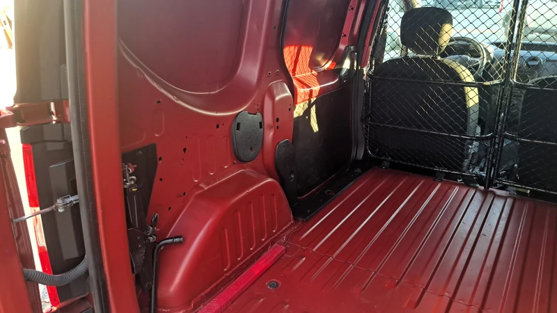 Dacia Dokker 1.3 Бензин N1 , 6 ск., снимка 10 - Автомобили и джипове - 52590741