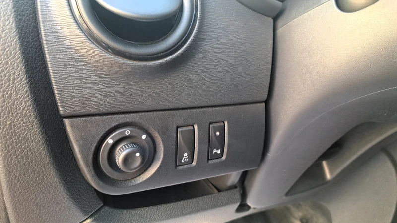 Dacia Dokker 1.3 Бензин N1 , 6 ск., снимка 12 - Автомобили и джипове - 52590741